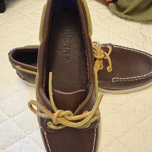 Sperry Classic Brown Leather Boat Shoes(woman’s)